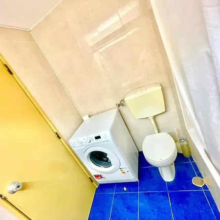 Appartamento T1, Da Oura *