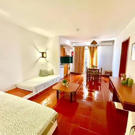 T1, Da Oura البوفيرا