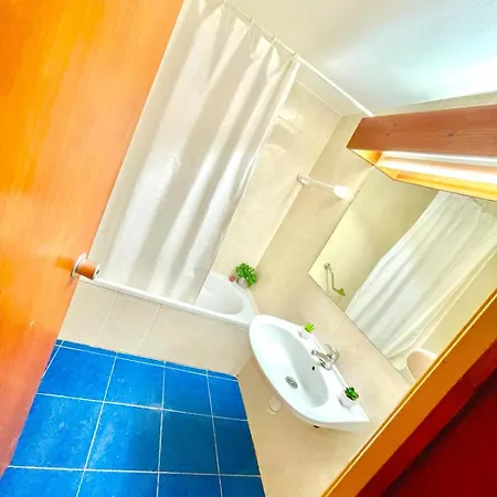 T1, Da Oura Apartman